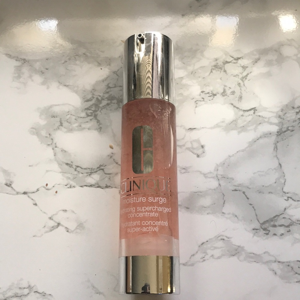 Clinique Moisture Surge serum